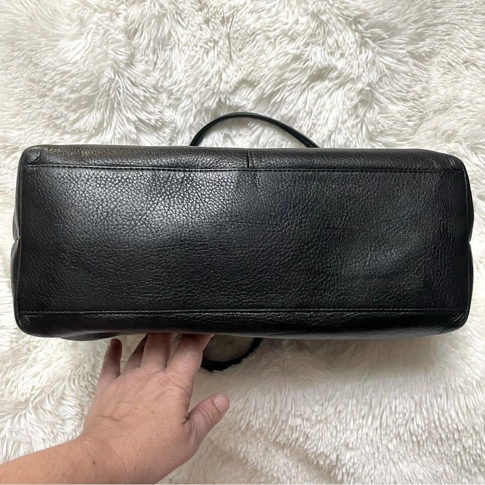 Vintage ❤️ Coach Soft Pebbled Leather Black & Gold Classic Shoulder Tote Bag EUC - Picture 8 of 14